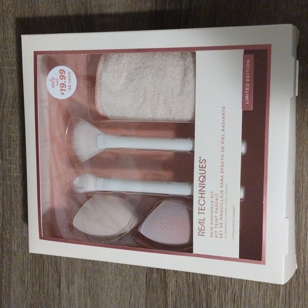 Real Techniques Skin Radiance Kit